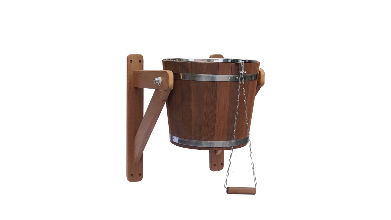 Wall-mounted wooden sauna water bucket with metal bands and chain pull system for cold splash