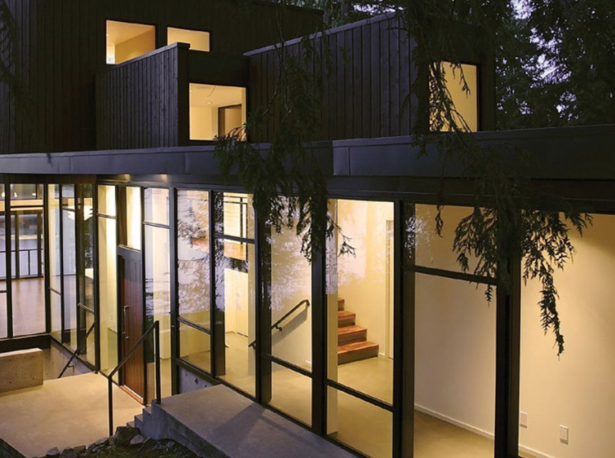 Contemporary home showcasing the best aluminium windows with expansive glass panels and modern frames